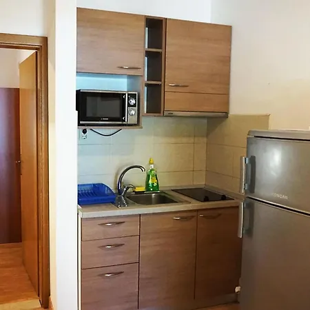 House Uljana - Two Bedroom With Terrace 2 * Zuljana